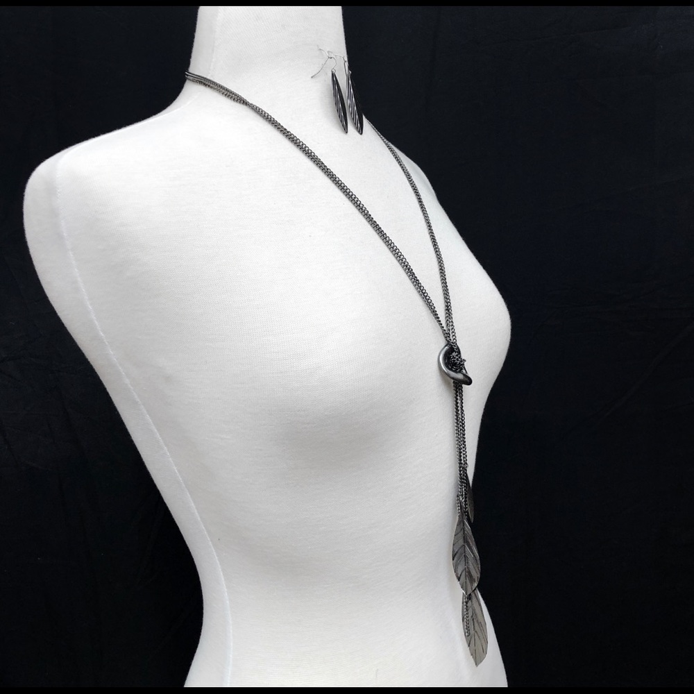 🔴 CLEARANCE Long Gun Metal Grey Leaf Tassel Leaves Chain Necklace Earrings Set - Picture 2 of 4